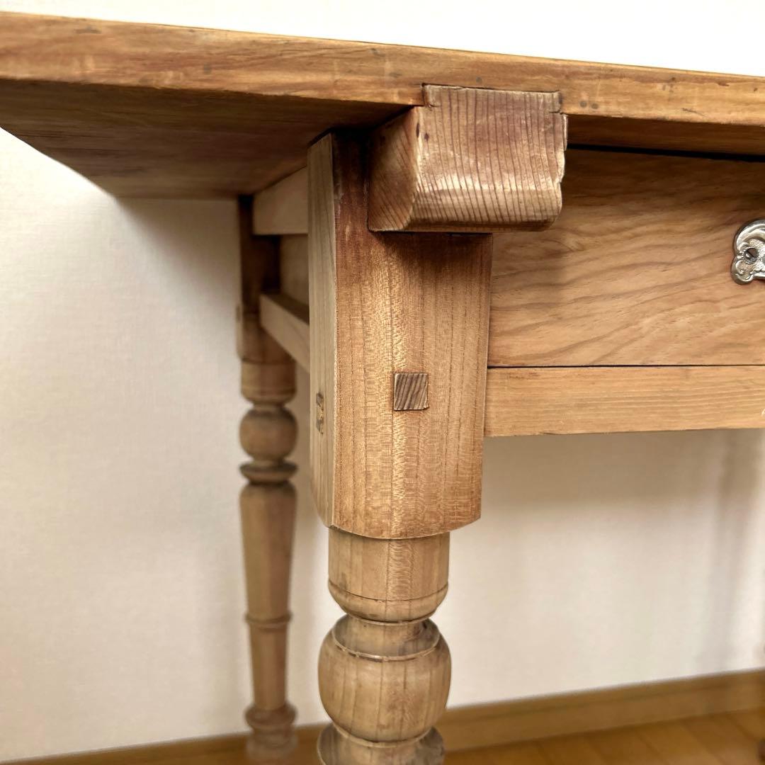 ろくろ脚　テーブル