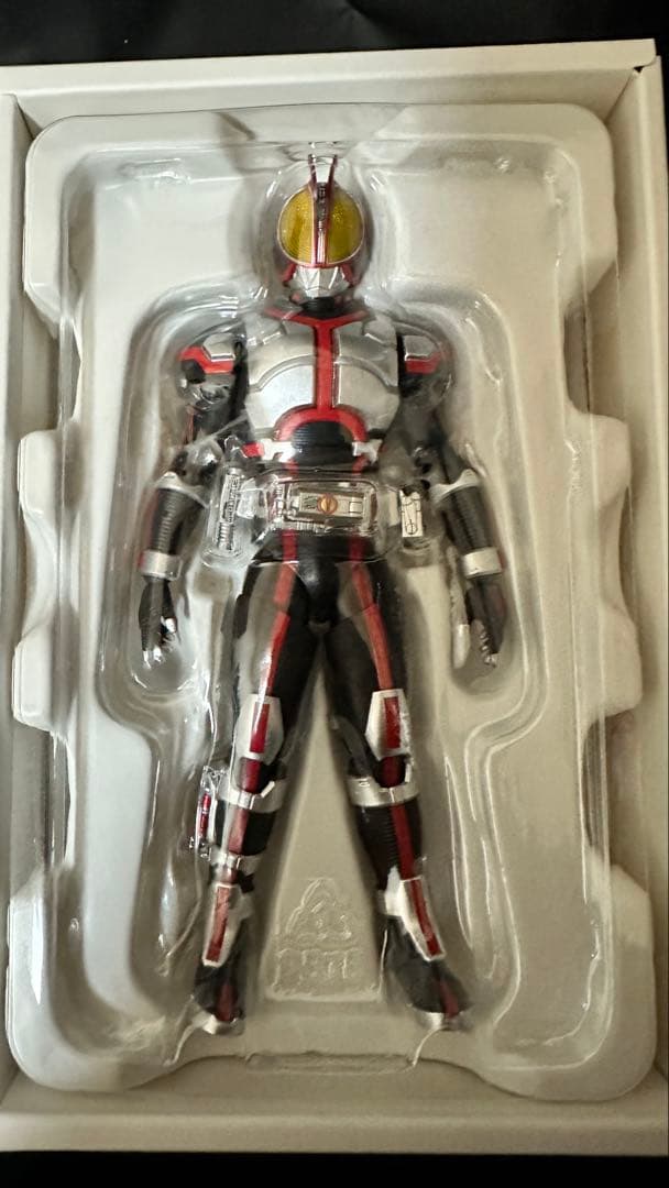 真骨彫　S.H.Figuarts 仮面ライダーファイズ