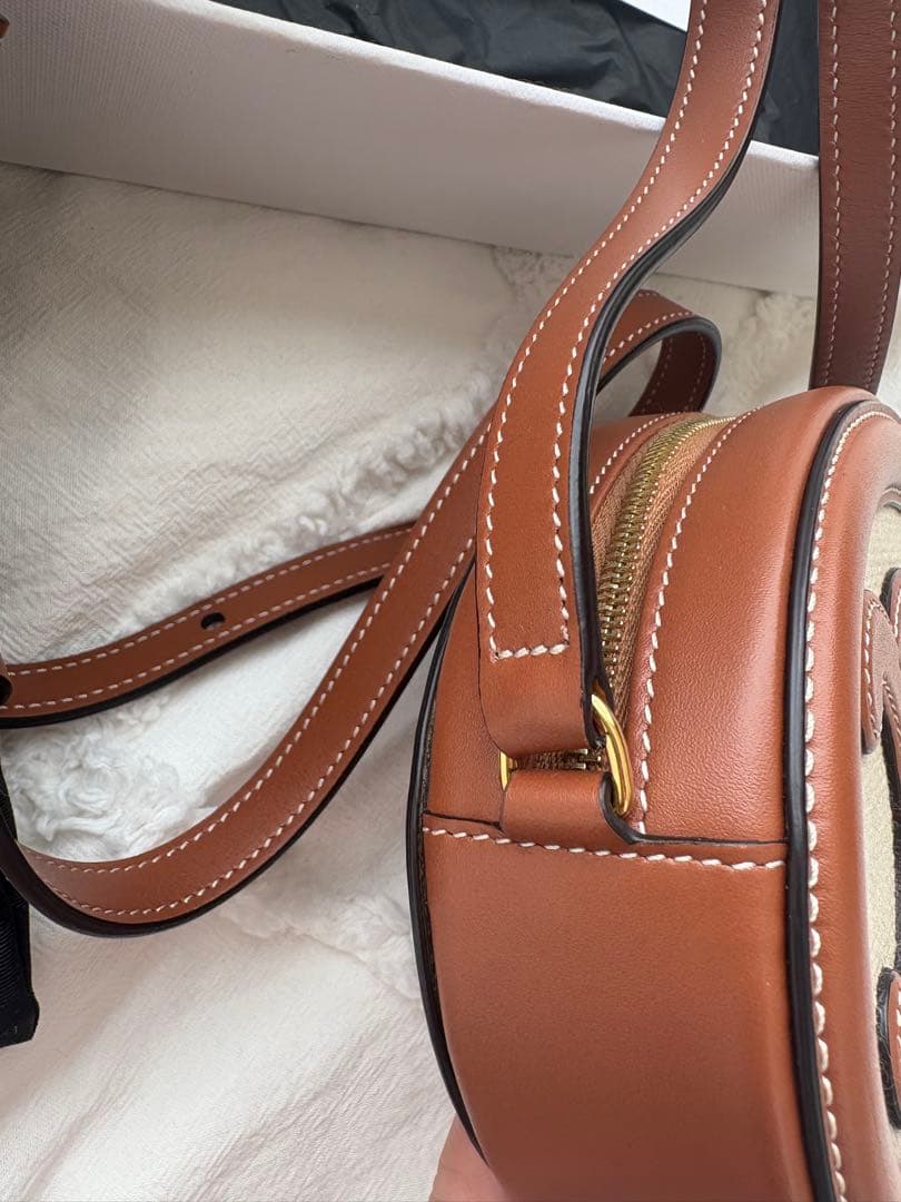 CELINE 円形ショルダーバッグ ブラウン