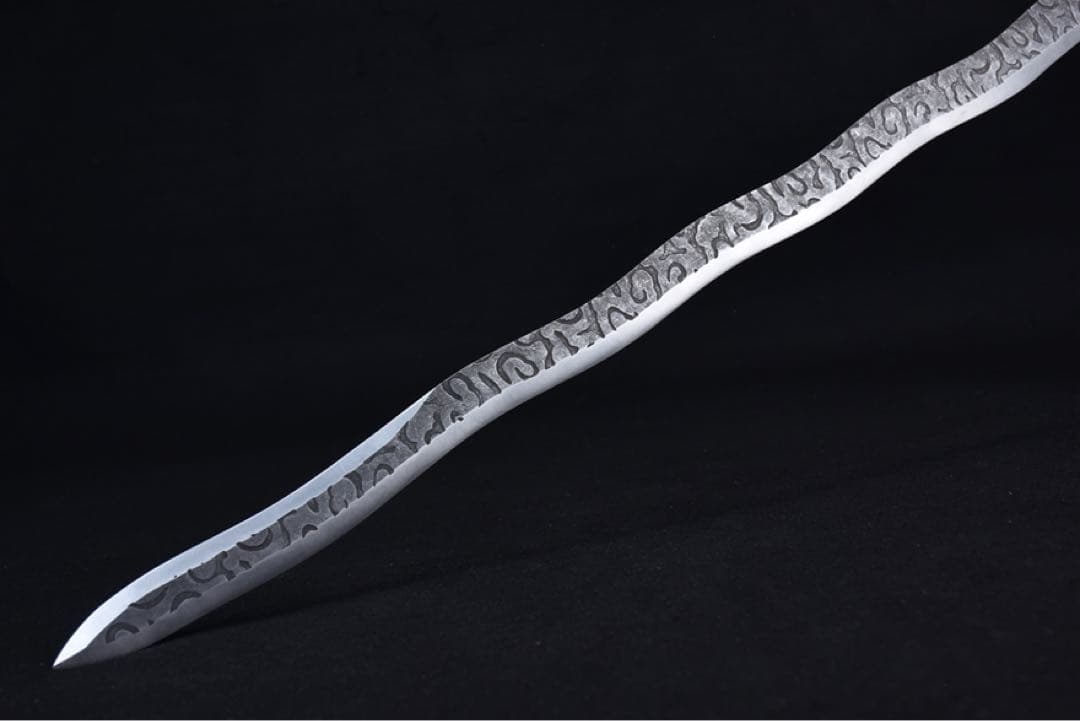 曲龍 模造刀 刀装具 日本刀 武具 鑑賞刀 居合刀 舞踊刀