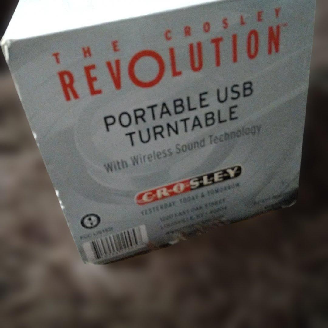 新品、携帯Crosley Revolution ポータブルUSBターンテーブル