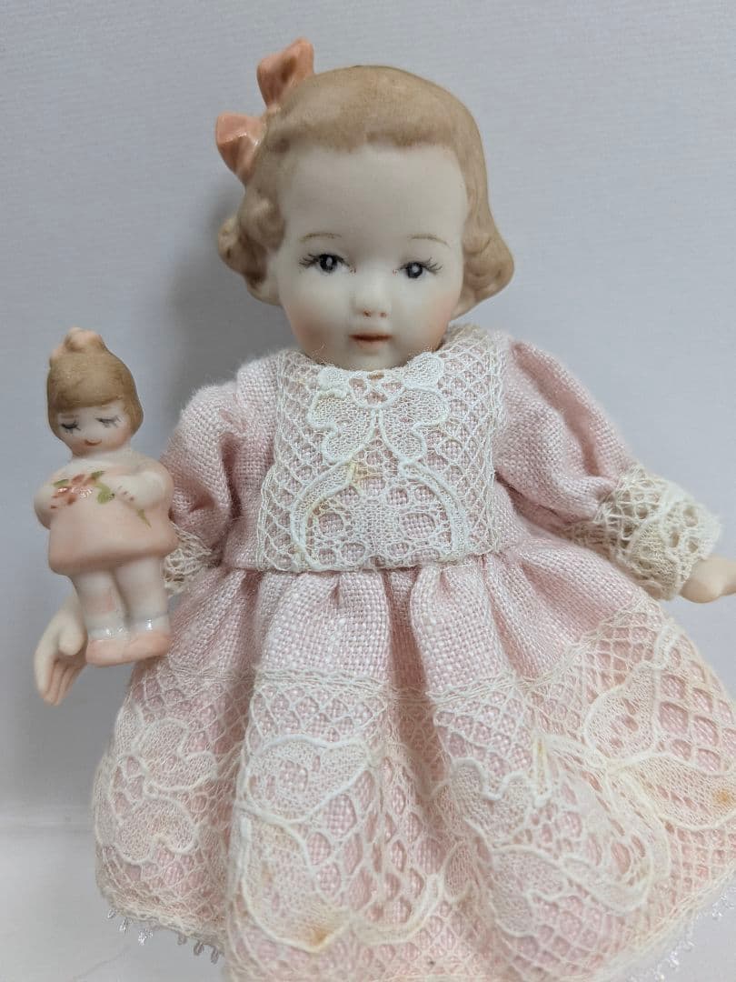 ちびくま工房　勿忘草ちゃん　13センチドール ピンクリボン 忘れな草ちゃん 13センチ ピンクリボン Amazon.co.jp: ビスクドール