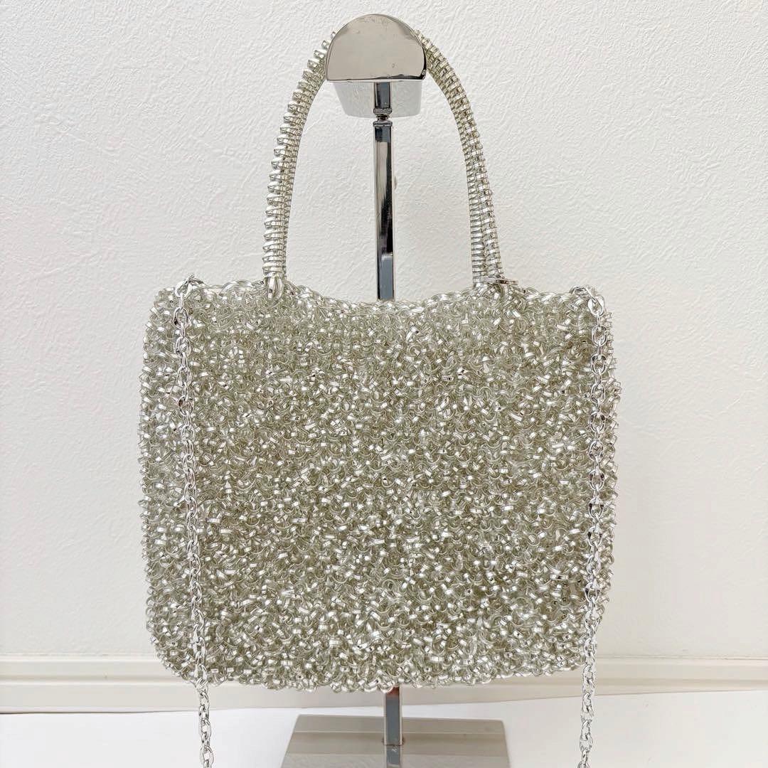 アンテプリマ　スタンダード　スクエア　ミディアム　シルバー　インナーポーチ付き