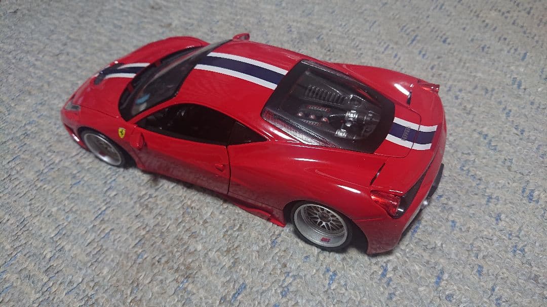 1/18ブラーゴフェラーリ458Specialeレッドカスタム仕様