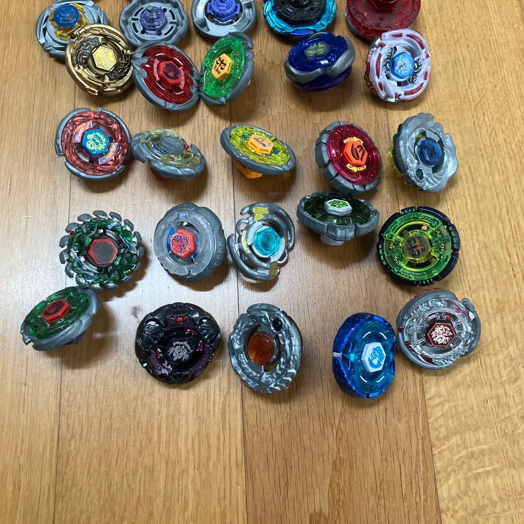 ベイブレード　50個まとめうり