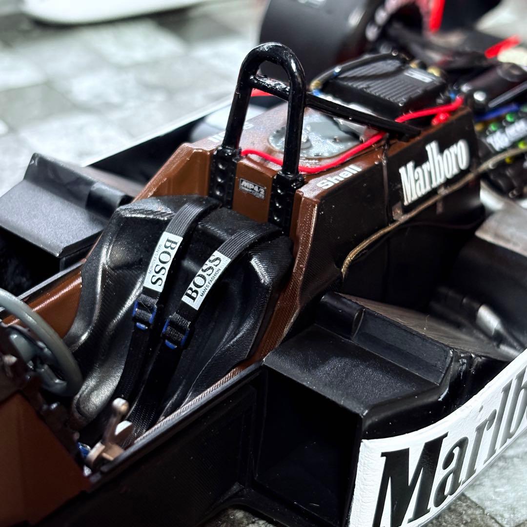 ワンオフカスタム 1/18 Solido マクラーレン MP4/2B 1985