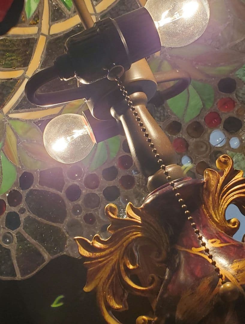 期間限定出品＊】葡萄のステンドグラスランプ 照明器具 アールヌーボー