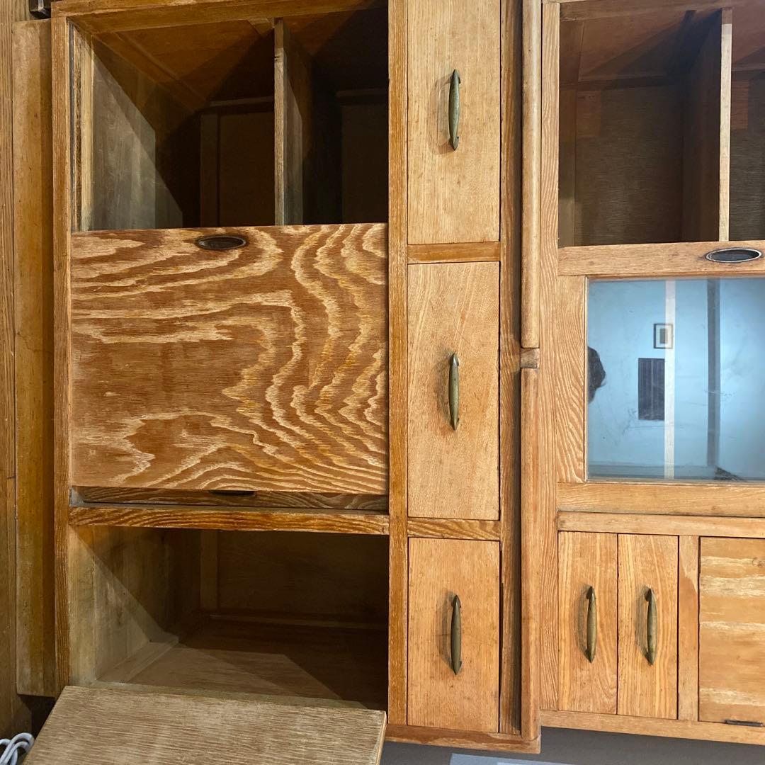 《値下げしました》昭和レトロ　アンティーク木製収納棚 ガラス扉付き