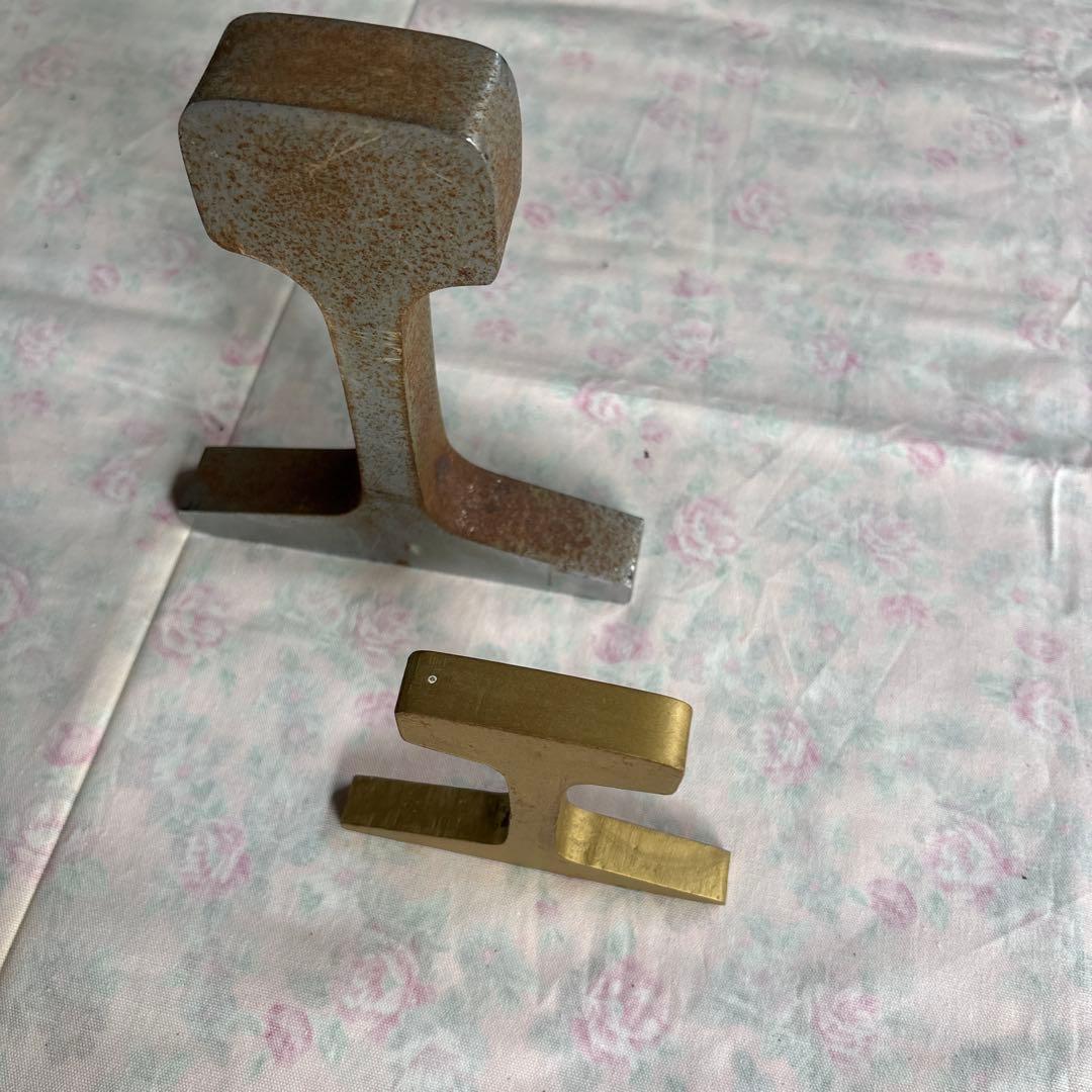 鉄道コレクション、関連グッツ 国有鉄道銘板2枚、 鉄道カットレール2本