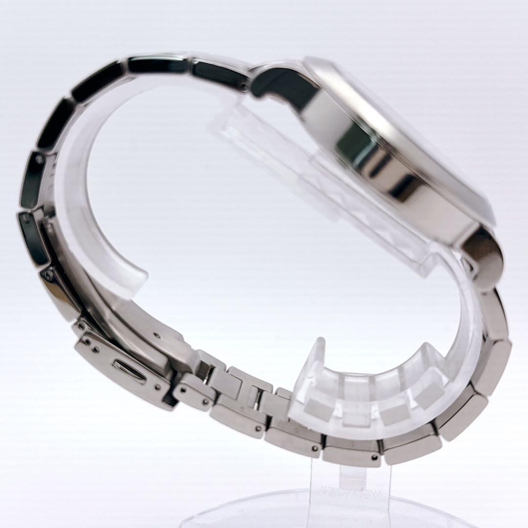 未使用✨ ヴィヴィアンウエストウッド　メタリック オーブ　ギョーシェ彫 サンレイ