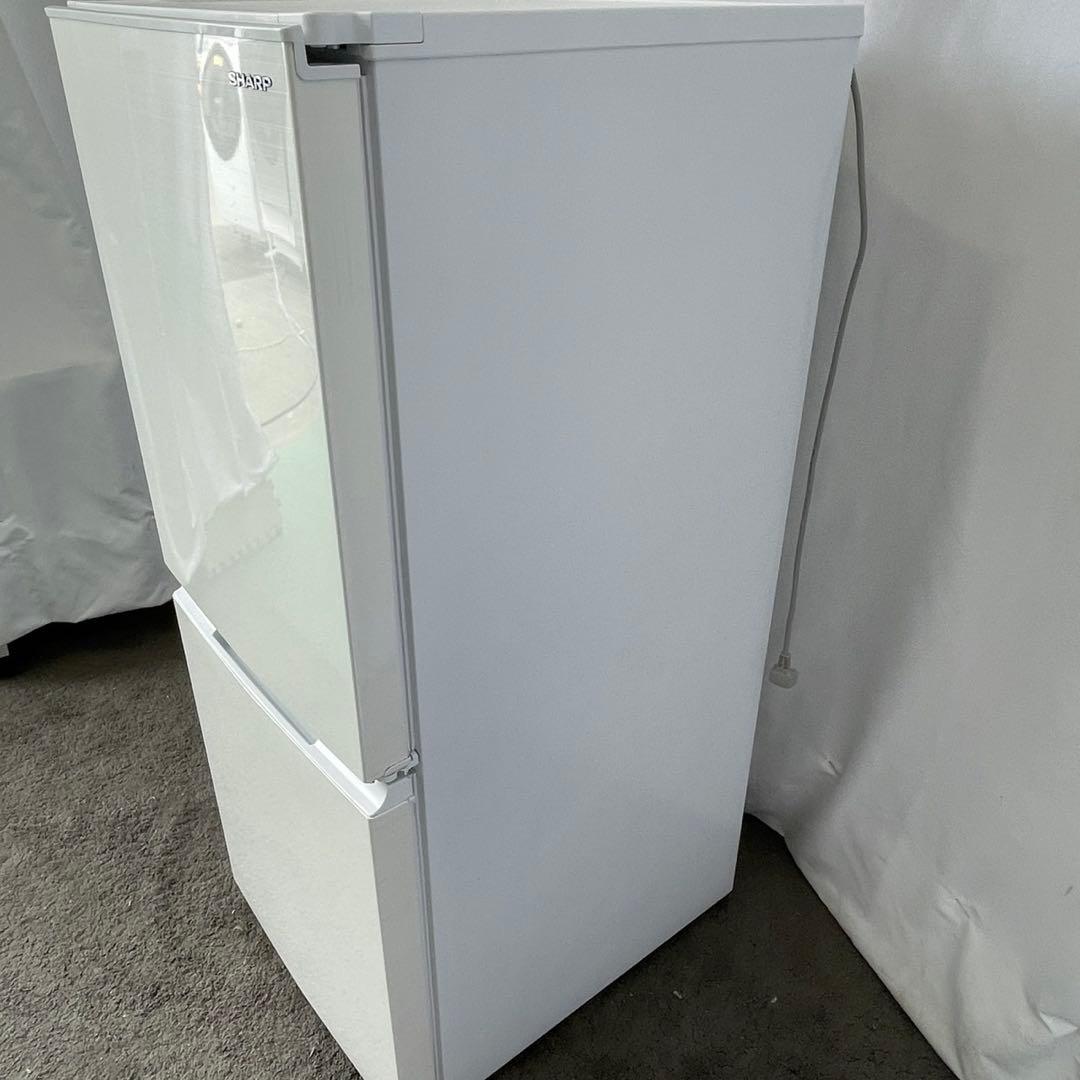 K★497 　シャープ　冷蔵庫　21年製　つけかえドア　152ℓ 　中古