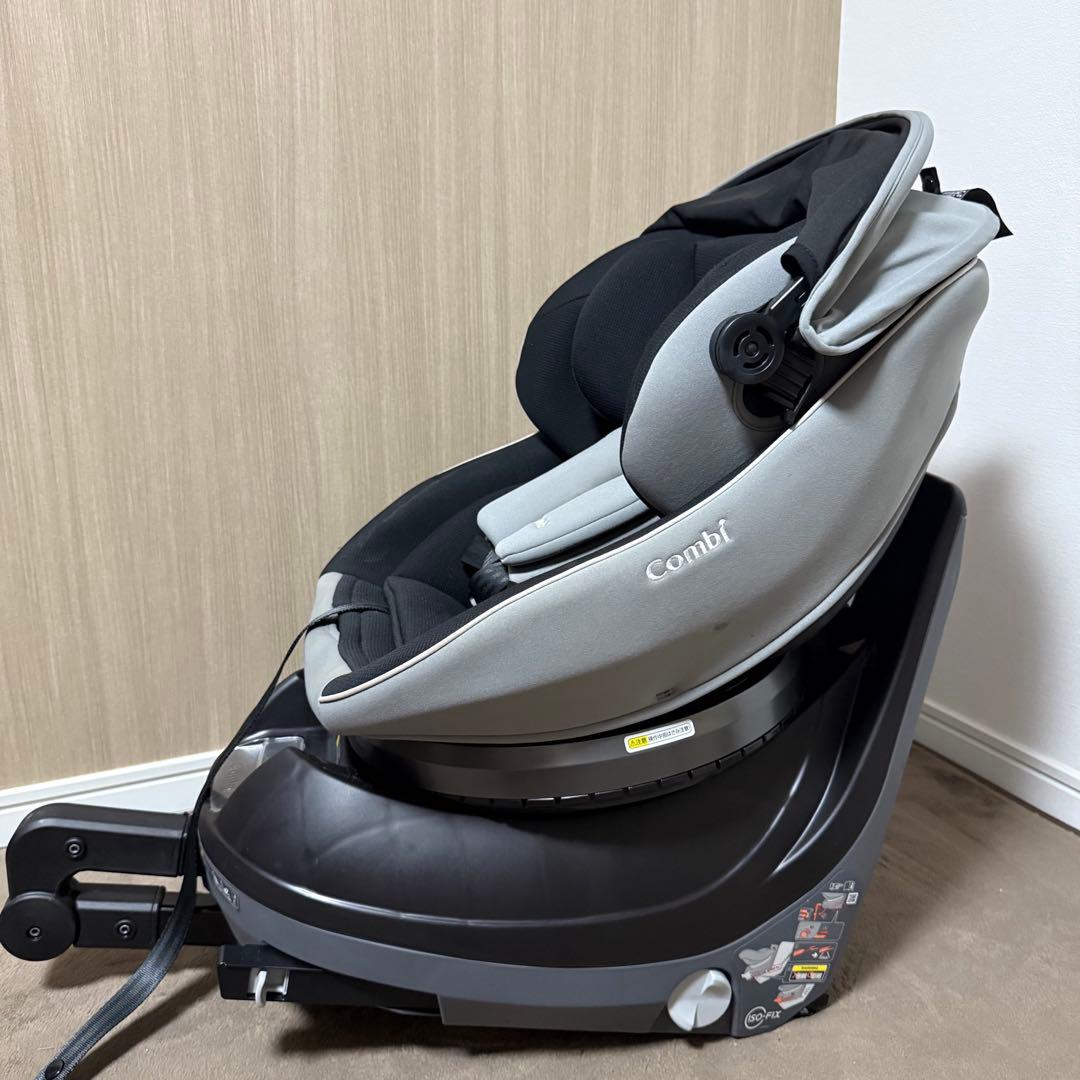 Combi コンビ　クルムーヴスマート Light ISOFIX JM