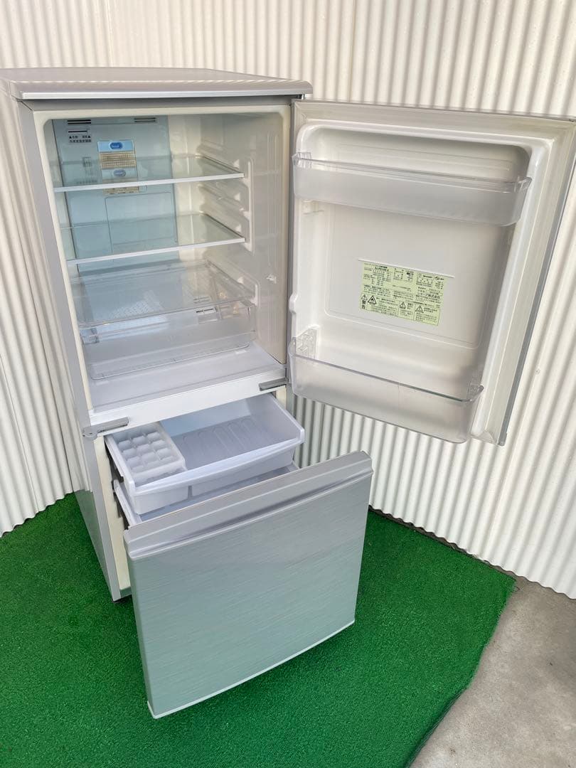 830 シャープ 左右付け替え可能ドア 2ドア冷蔵庫 一人暮らし 単身 シルバー