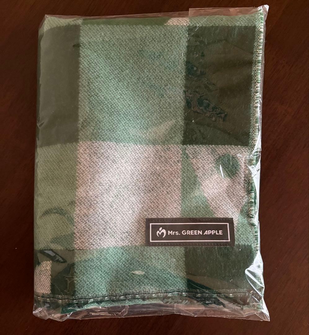 ド*ナ様 Mrs. GREEN APPLE 1番くじ C賞 ストール - メルカリ