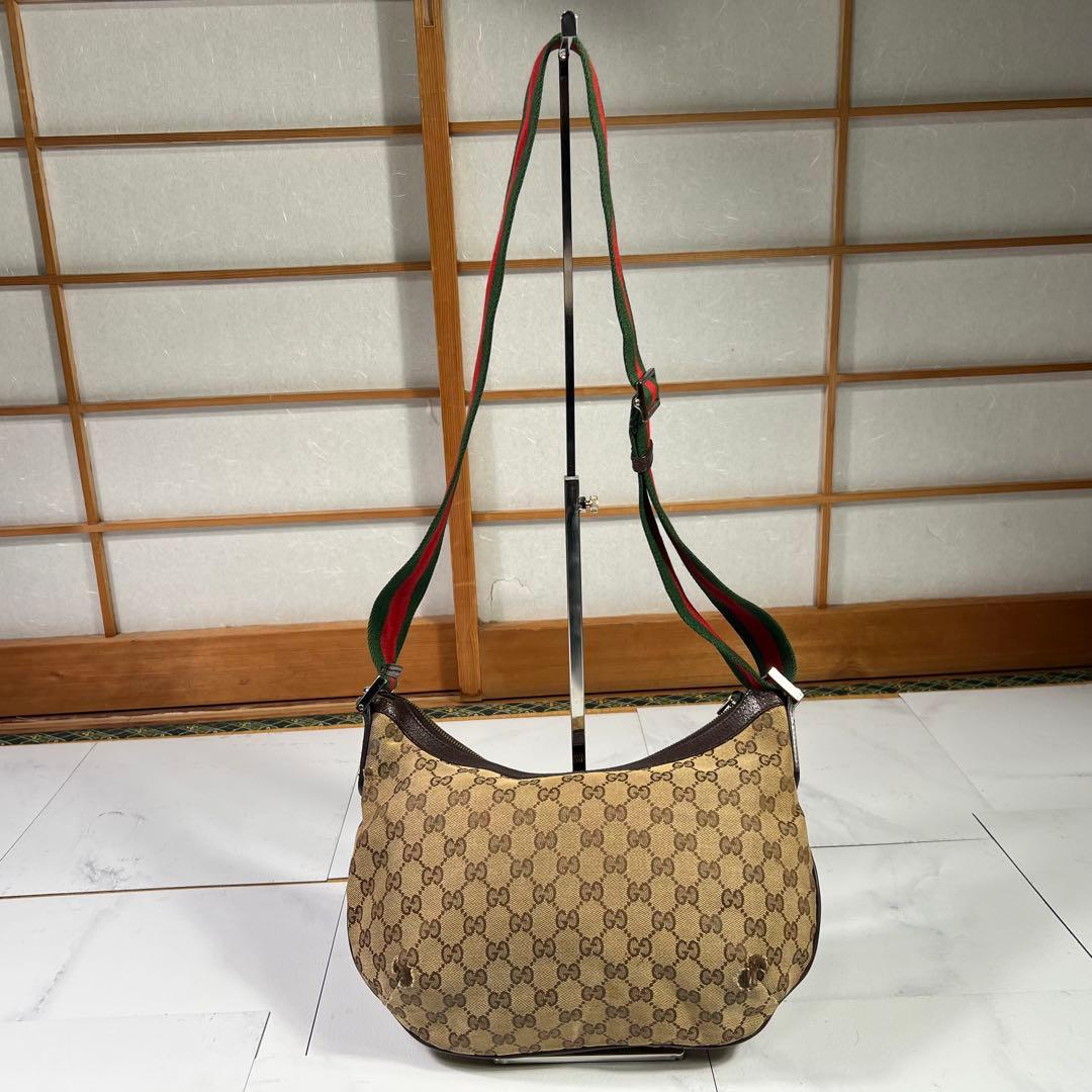 GUCCI グッチ シェリーライン ショルダーバッグ ハーフムーン型 GG柄