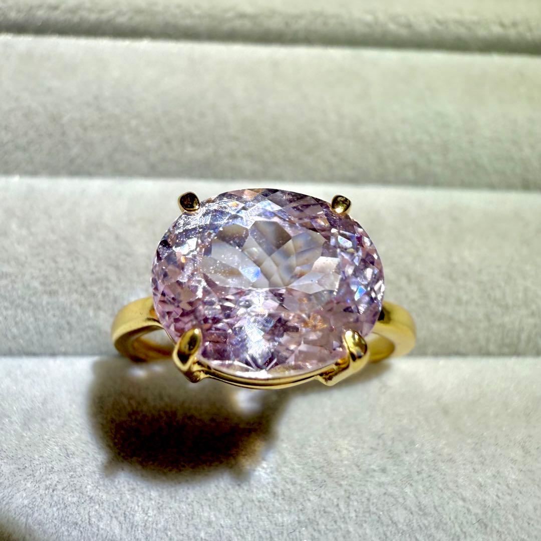 k18gp クンツァイト　オーバル　ファセットカット　フリーサイズリング　大粒