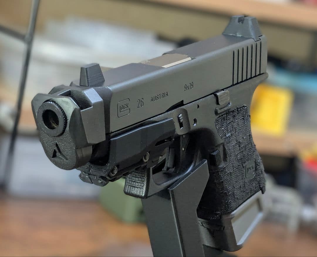 東京マルイ グロック26 カスタム アンダーレール ガスブローバック