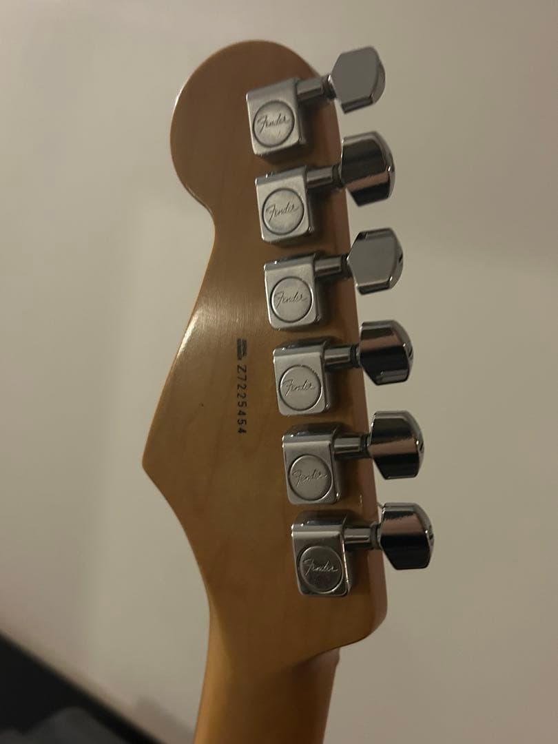 Fender ストラトキャスタータイプ エレキギター 青