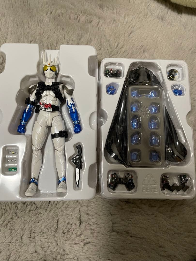 仮面ライダーエターナル 真骨彫 S.H.Figuarts