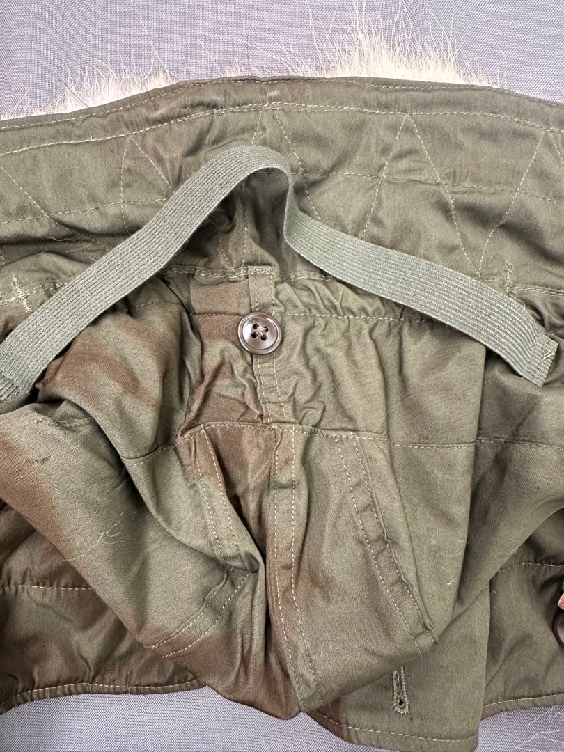 M-51 パーカー用フード タグ赤 焼け