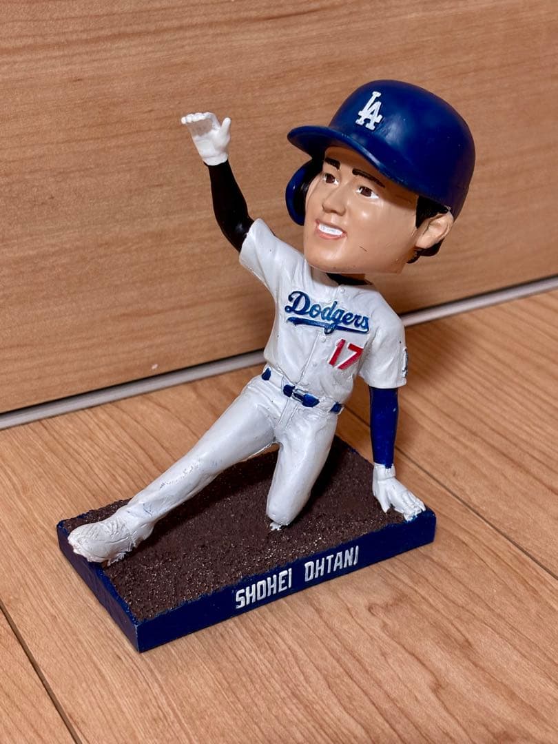 訳あり 大谷翔平 ボブルヘッド 投手 ドジャース 来場者限定 冊子付き