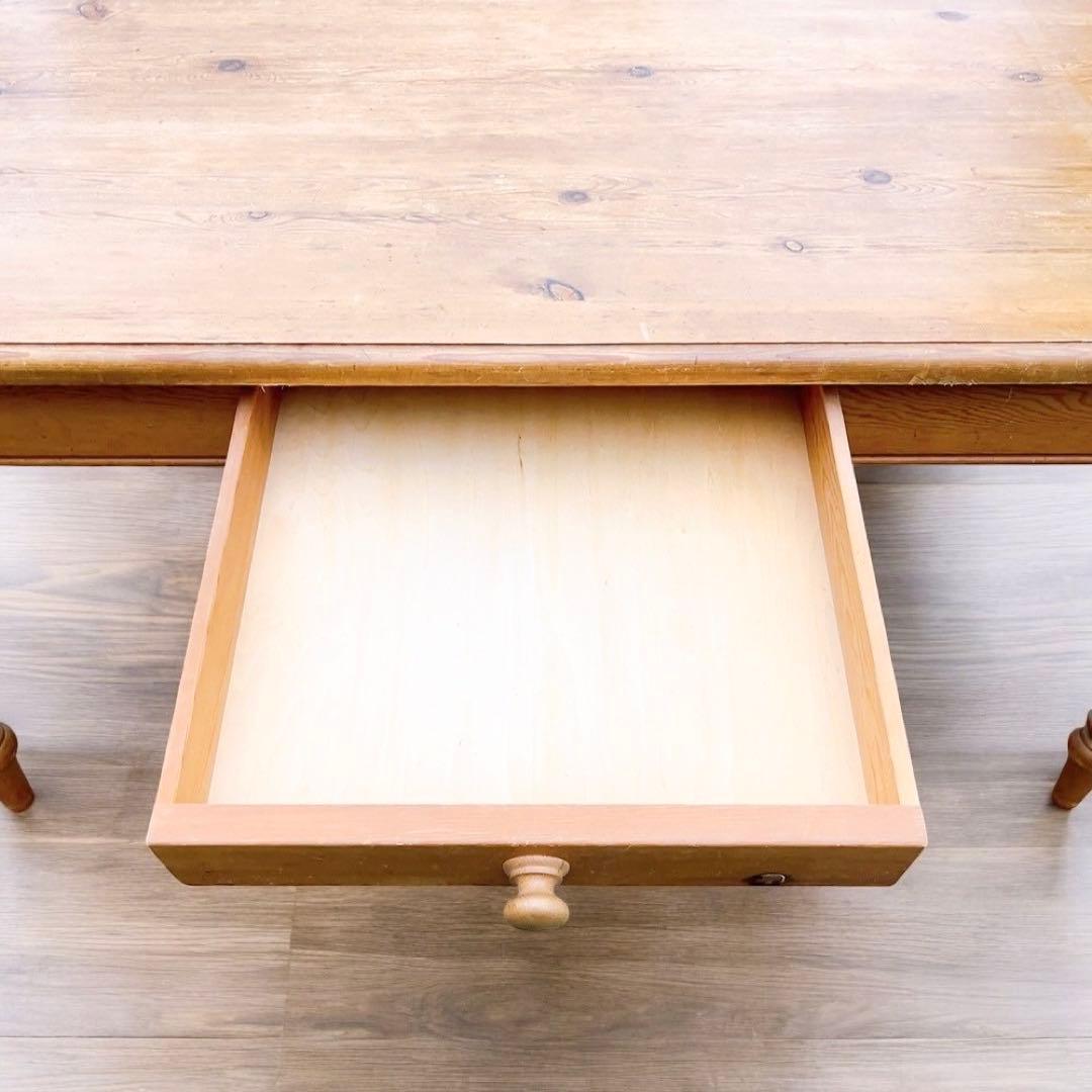 ペニーワイズ　家具　ダイニングテーブル パイン無垢材