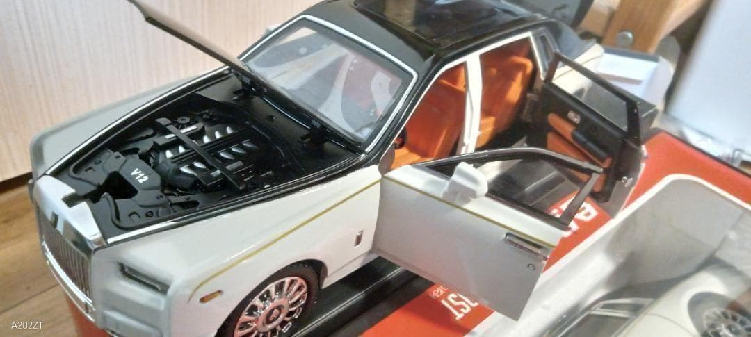 New最安値】精密1:18スケール 特大サイズ ロールス・ロイス ファントム