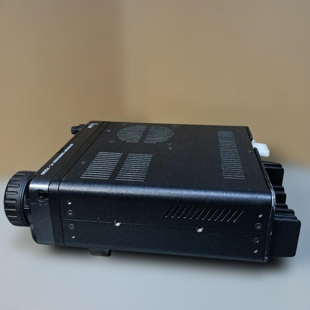 d*4様 アイコム IC-7000 トランシーバー 100W機 本体のみ ジャ
