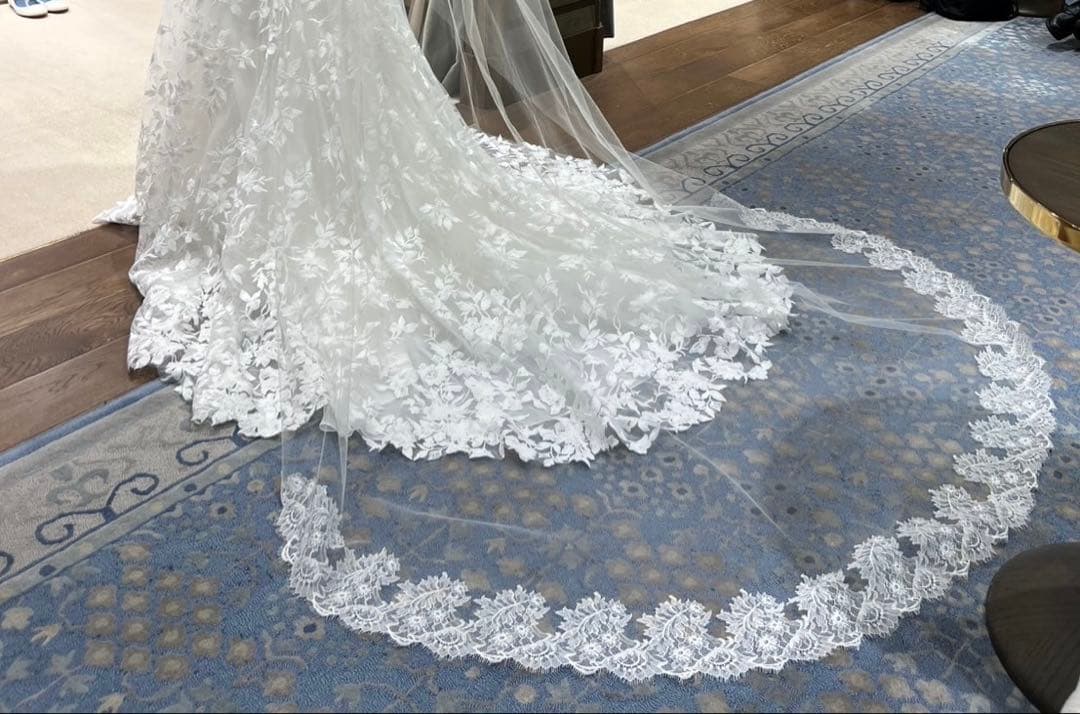 A*o様 トリートドレッシング ウェディング ロングベール 結婚式