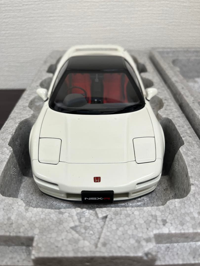 オートアートNSX タイプR チャンピオンシップ ホワイト1/18