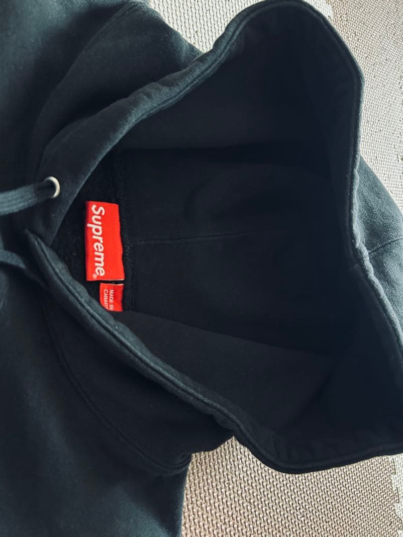 SUPREME Small Box Logo Hoodieシュプリーム