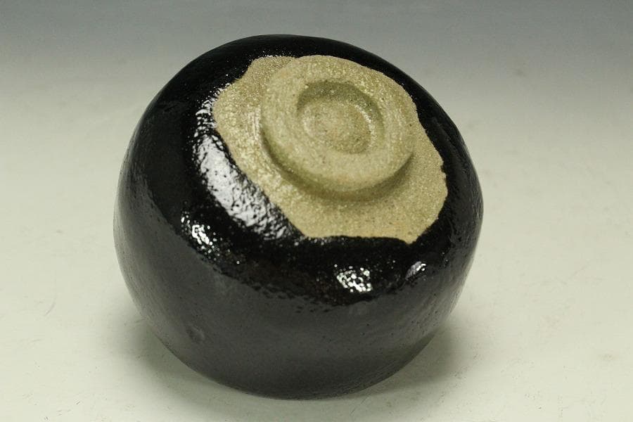 青磁 葛屋 香炉 在印(K-A355) 16. 塚本快示 青磁牡丹文香爐