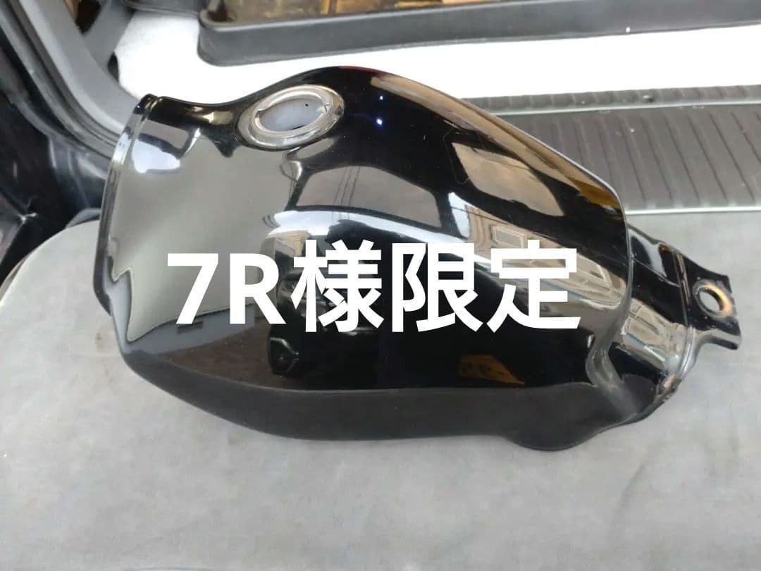 ftr223 燃料タンク　黒純正 ftr223 燃料タンク黒純正