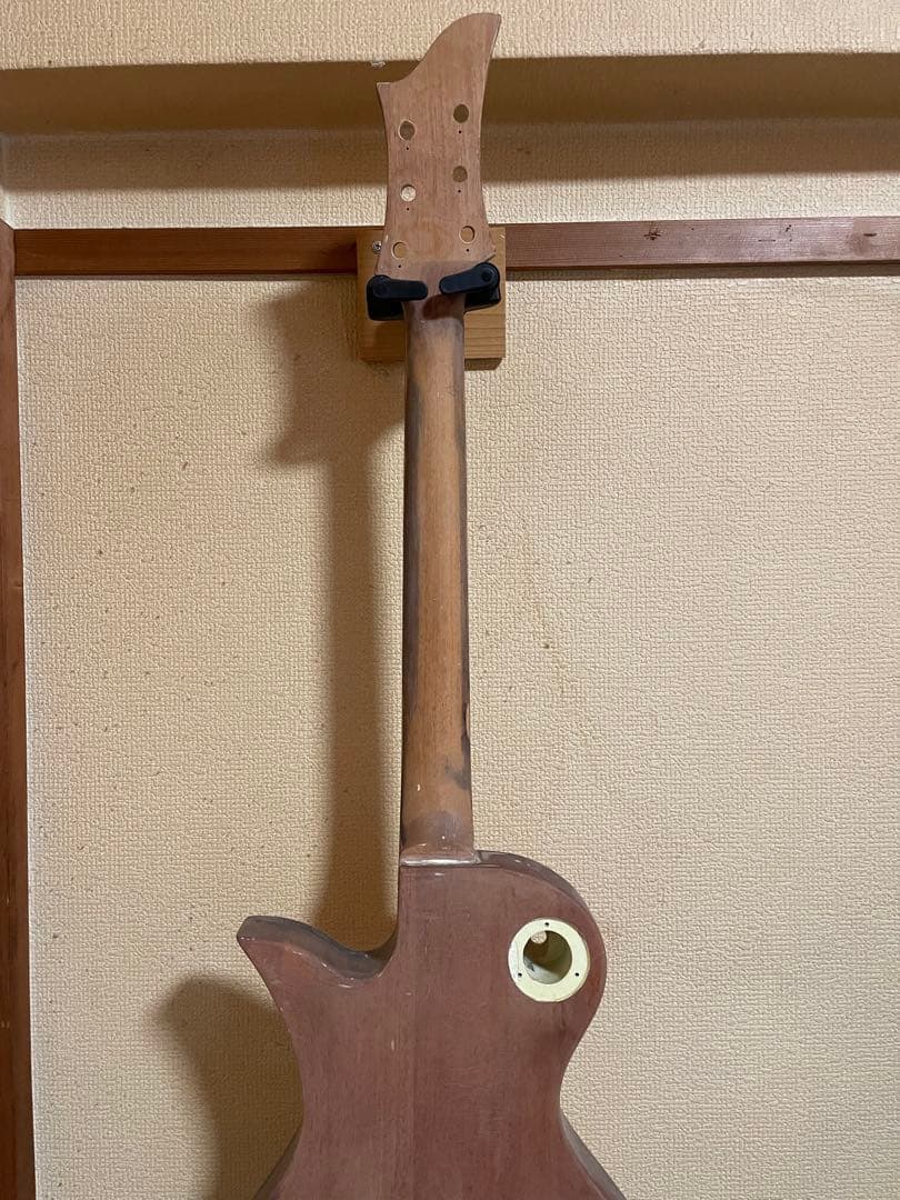 ジャンク フェルナンデス RAVELLE 塗装剥がし途中