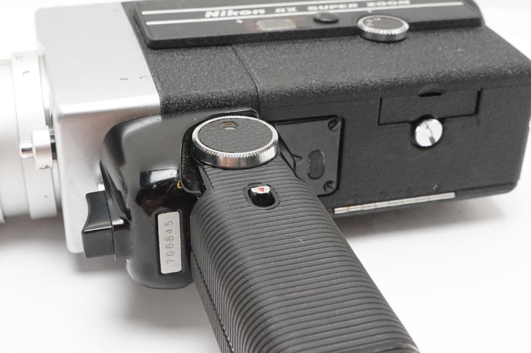 動作　Nikon 8X SUPER ZOOM