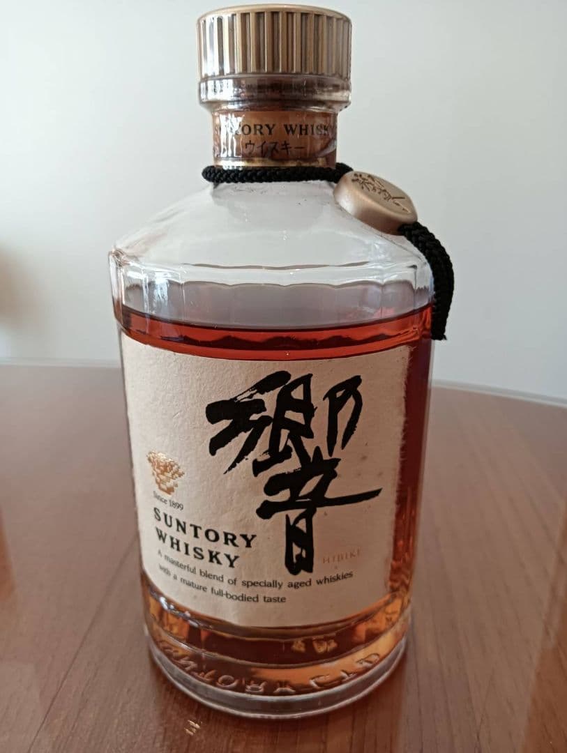 サントリー ウィスキー 響 700ml ゴールドラベル - メルカリ