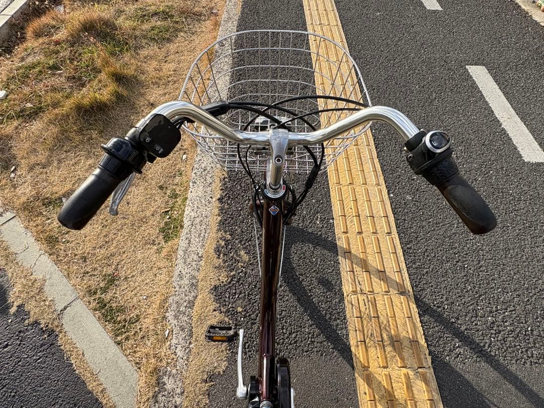 中古24㌅ブリヂストン ベルト式電動アシスト自転車 B400 大阪 - メルカリ