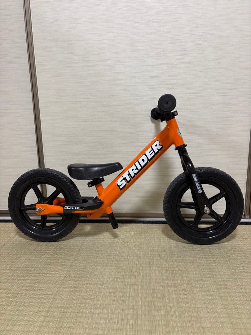 美品　錆なし　室内保管　ストライダー　STRIDER　スポーツモデル　12インチ