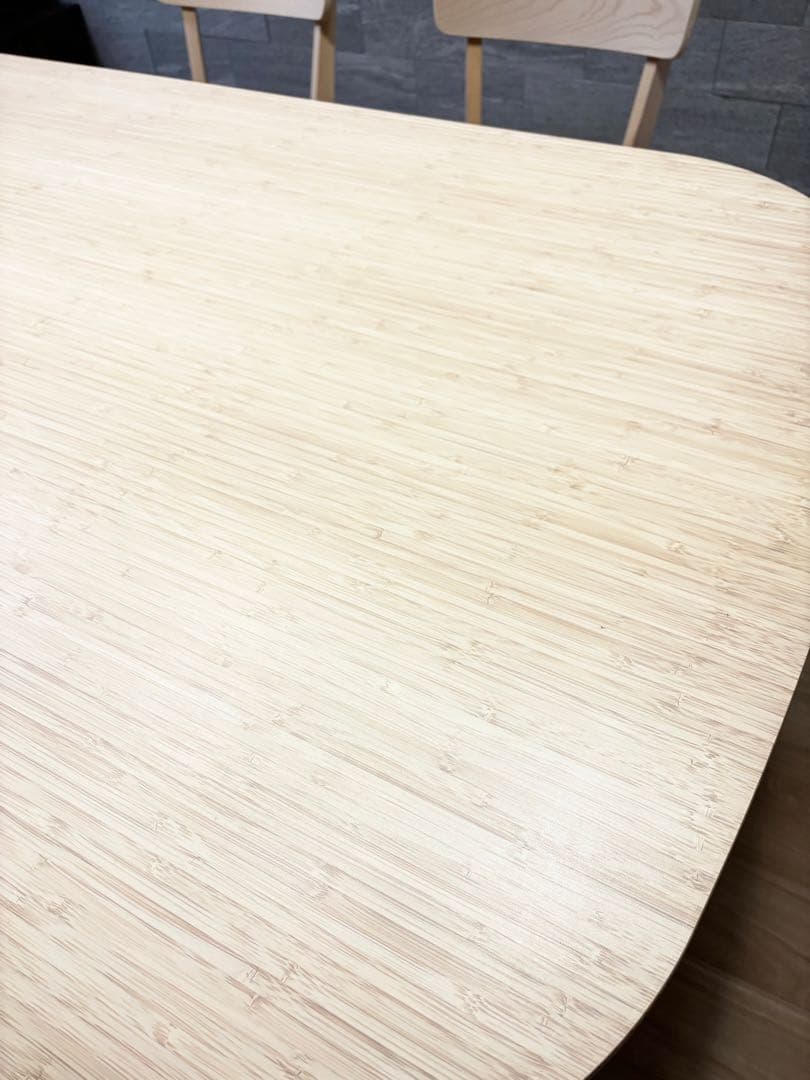 【IKEA】ダイニングテーブル　ヴォックスローヴ引き取り限定