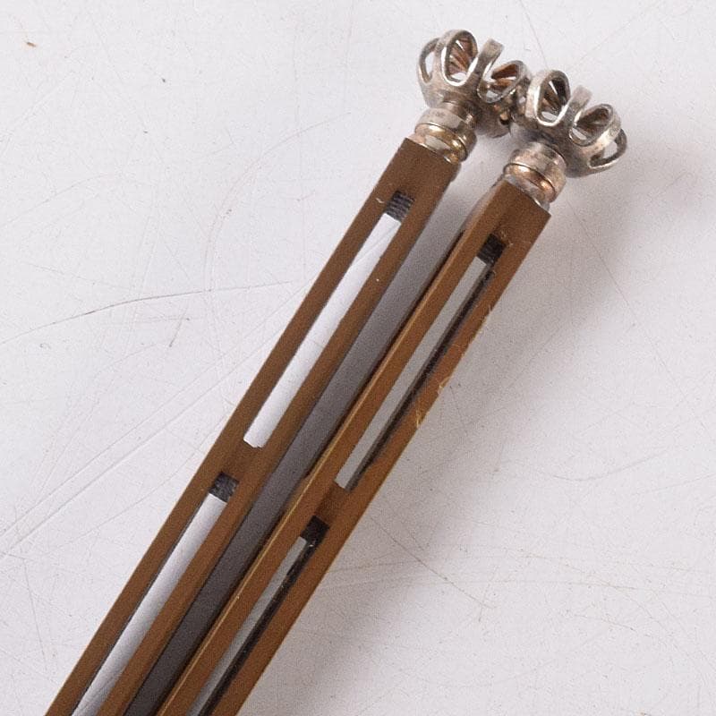 茶道具　金工師　木村清五郎（清雲）造　銅製　菊頭　火箸　共布共箱　C　R8471