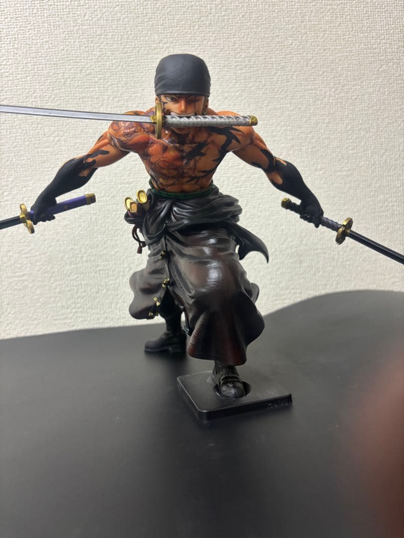 ワンピース　グランディスタ　ゾロ　フィギュアリペイント