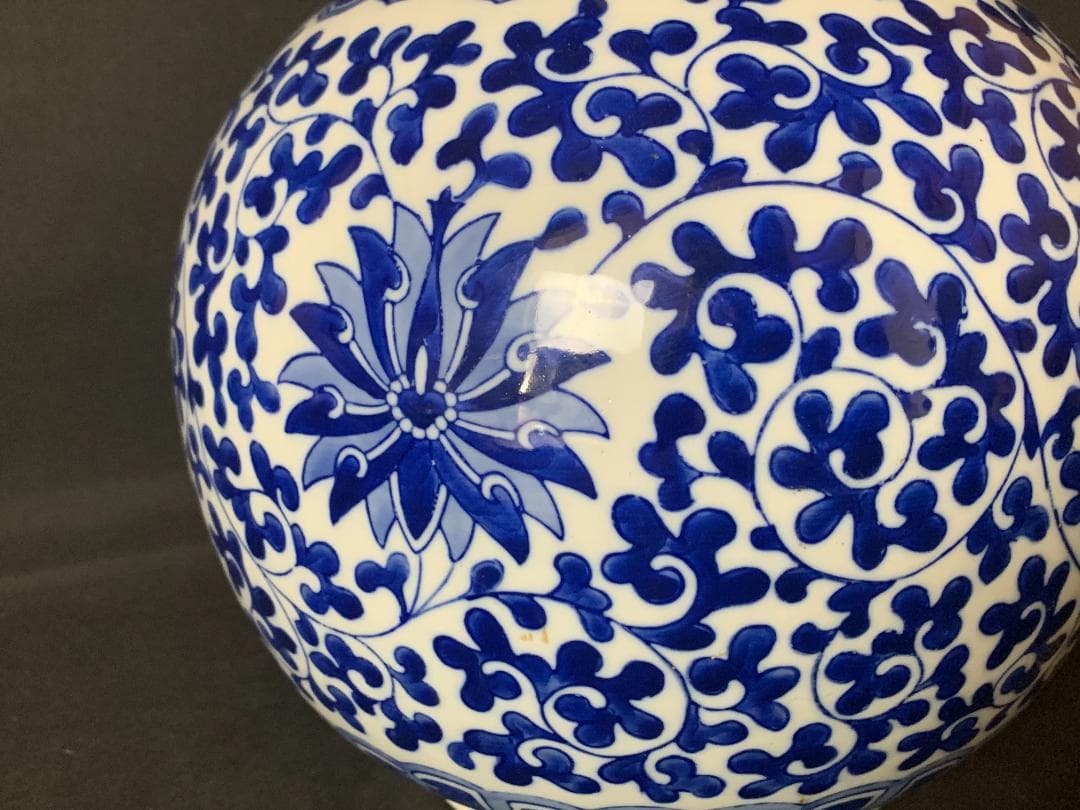 唐物 景徳鎮製 青花 染付 唐草花文 大花瓶 高さ