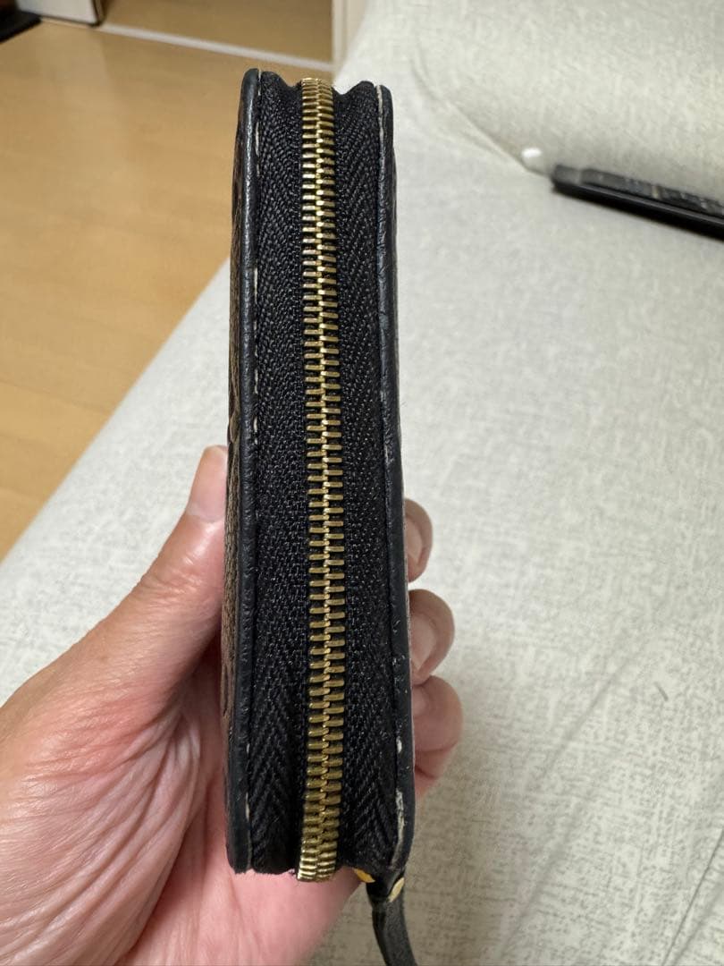 売り切り価格Louis Vuitton ブラックレザー ケース