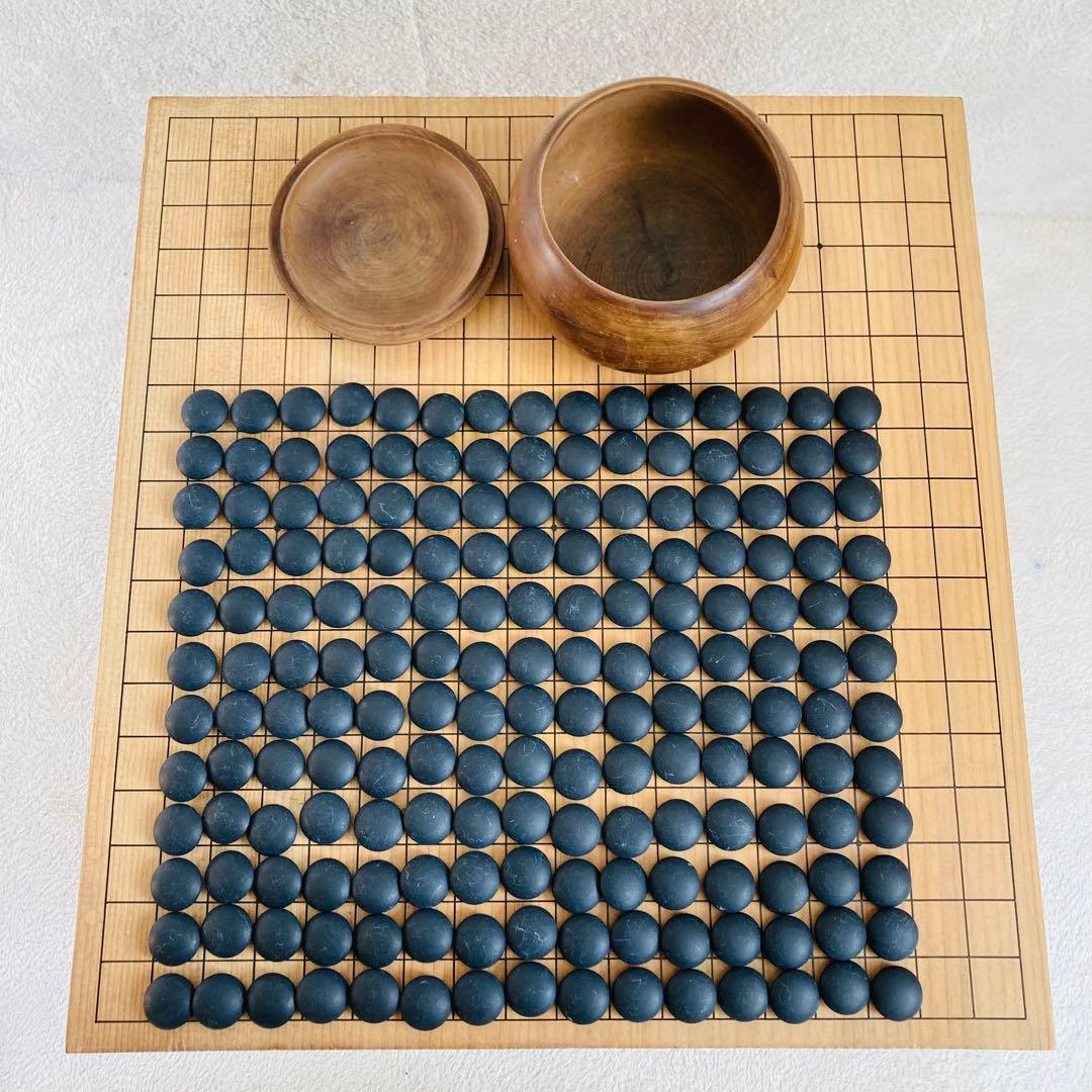 囲碁セット 60号　天地柾目 碁盤 36号 蛤碁石 本那智黒 ヘソあり 新榧