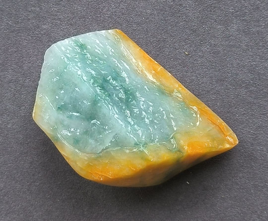 貴重】ミャンマー産黄本翡翠（ジェダイト）の原石（87g）の通販はau