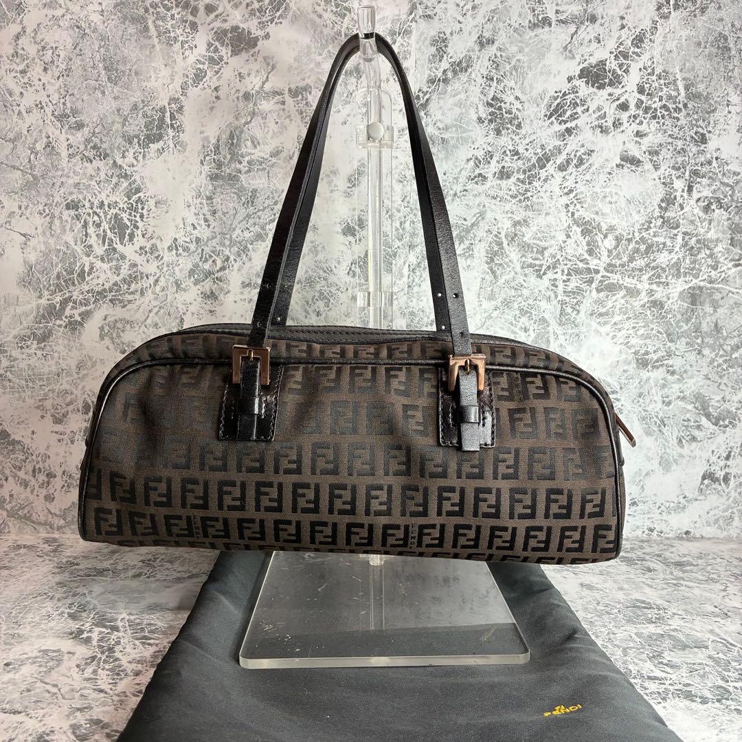 ✨FENDI✨　フェンディ　ハンドバッグ　ミニバッグ　ワンショルダーバッグ