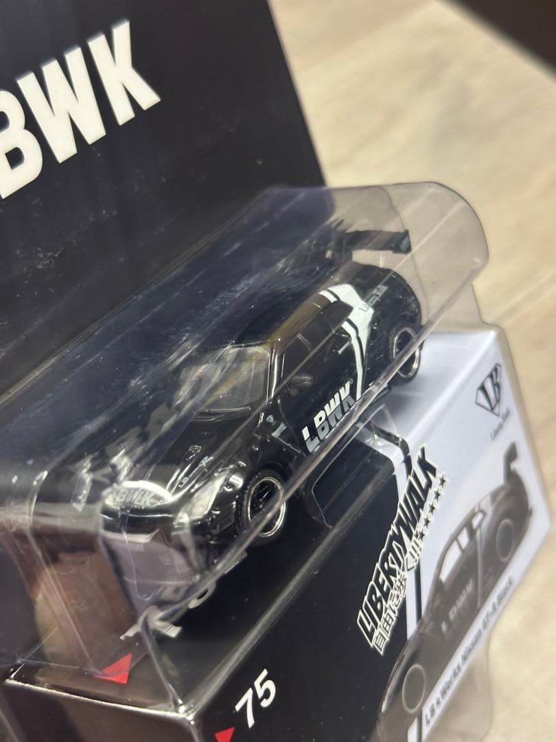 MINI GT LBWK 日産GT-R ブラック マットブラック1/64