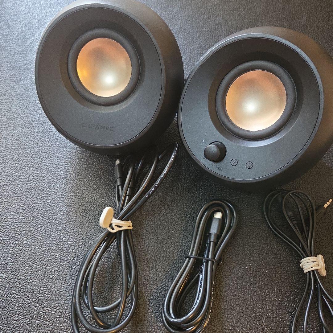 スピーカー・ウーファー Creative Pebble X クリエイティブメディア、サブウーファー付き、低音の量感も充分な2.1