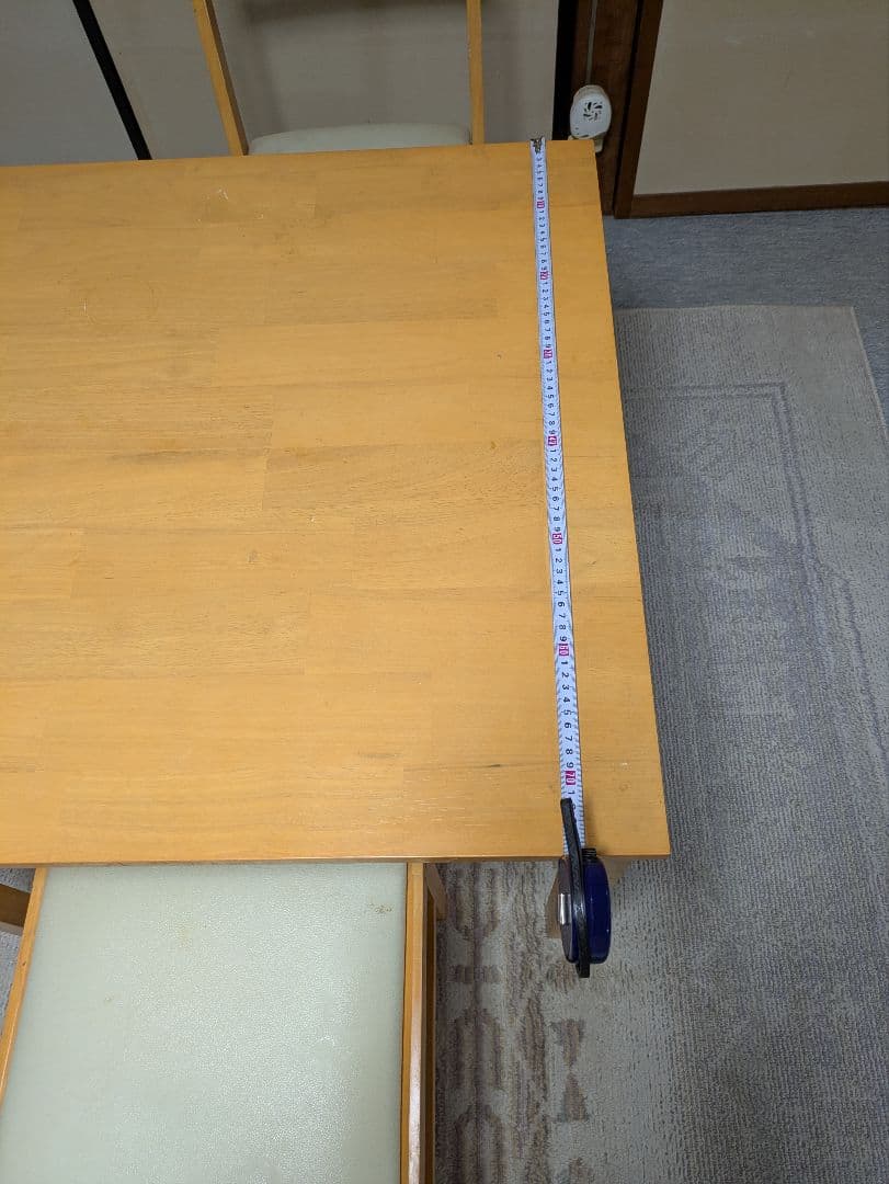 木製ダイニングテーブルと椅子2脚セット