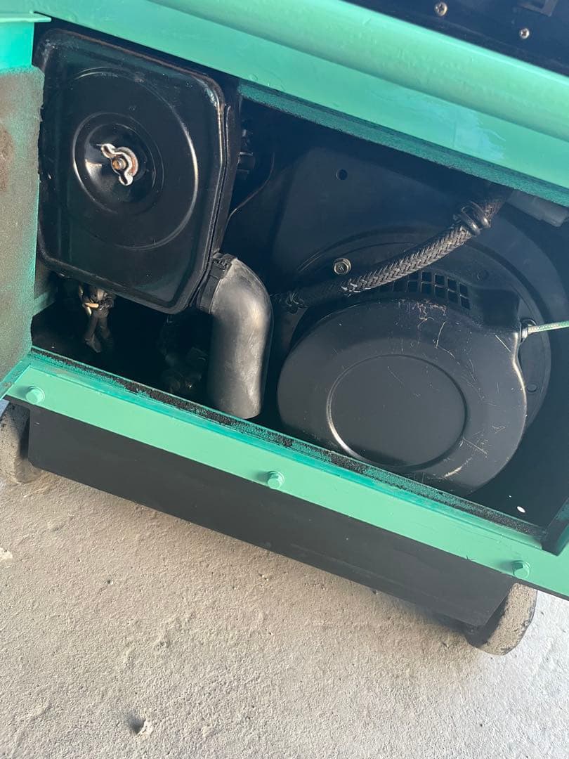 ヤンマー YSG3000SS ガソリン発電機 防音型